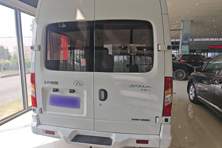 Used SAIC MAXUS Xintu V80 2018 2.5T 6-Speed Manual Aoyuntong Short Wheelbase Mid-Height 5-6 Seater Exterior 4