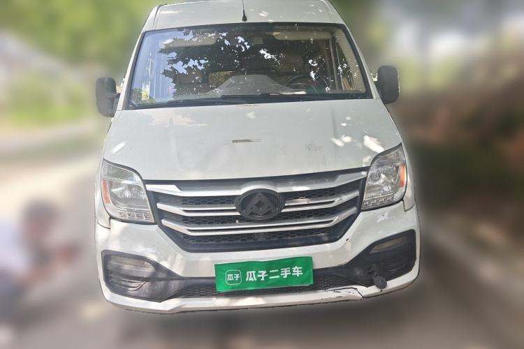 Used SAIC MAXUS Xintu V80 2018 2.5T 6-Speed Manual Aowentong Long-Wheelbase Mid-Roof 7/10-Seater Front