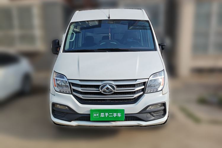 Used SAIC MAXUS Xintu V80 2018 2.5T 6-Speed Manual Aoyuntong Short Wheelbase Mid-Height 5-6 Seater Front