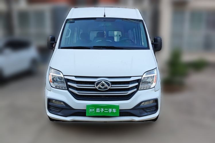 Used SAIC MAXUS Xintu V80 2018 2.5T 6-Speed Manual Aoyuntong Short Wheelbase Mid-Height 5-6 Seater Front