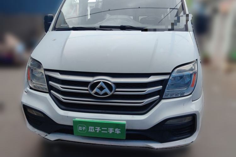 Used SAIC MAXUS Xintu V80 2018 2.5T 6-Speed Manual Aowentong Long-Wheelbase Mid-Roof 7/10-Seater Front