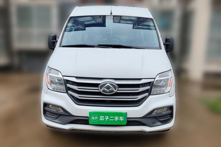 Used SAIC MAXUS Xintu V80 2018 2.5T 6-Speed Manual Aoyuntong Short Wheelbase Mid-Height 5-6 Seater Front