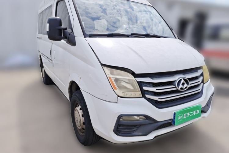 Used SAIC MAXUS Xintu V80 2018 2.5T 6-Speed Manual Elite Edition Short Wheelbase Mid-Height 5-6 Seater Front Right 45 Deg