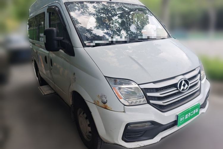 Used SAIC MAXUS Xintu V80 2018 2.5T AMT Zunjie Short Wheelbase Mid-Roof 7-Seater Front Right 45 Deg
