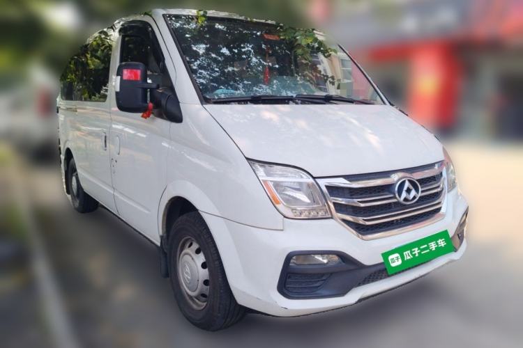 Used SAIC MAXUS Xintu V80 2018 2.5T AMT Aoyuntong Short Wheelbase Ultra-Low Roof 5-6 Seater Front Right 45 Deg