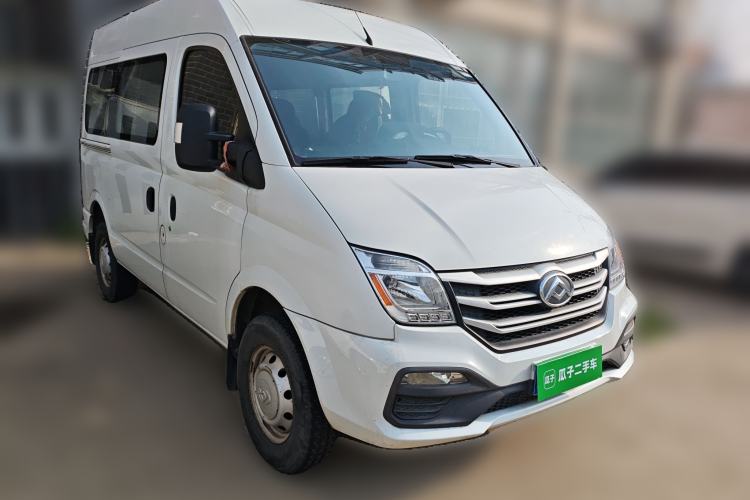 Used SAIC MAXUS Xintu V80 2018 2.5T 6-Speed Manual Aoyuntong Short Wheelbase Mid-Height 5-6 Seater Front Right 45 Deg