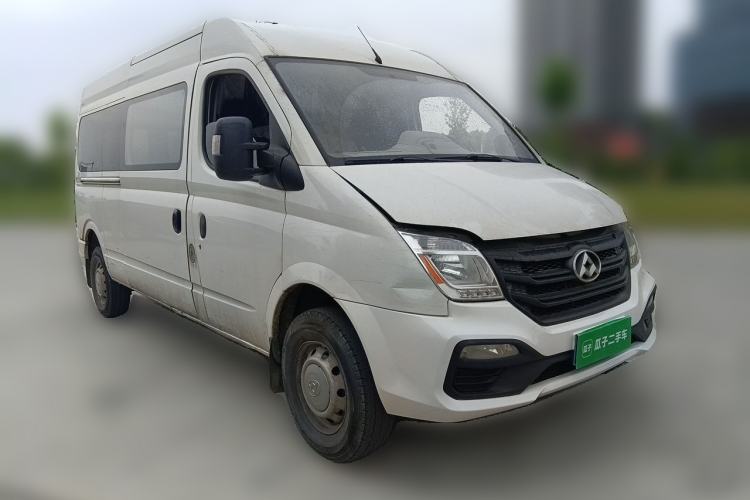 Used SAIC MAXUS Xintu V80 2018 2.5T 6-Speed Manual Elite Edition Long Wheelbase Mid-Height 7/10-Seater Front Right 45 Deg