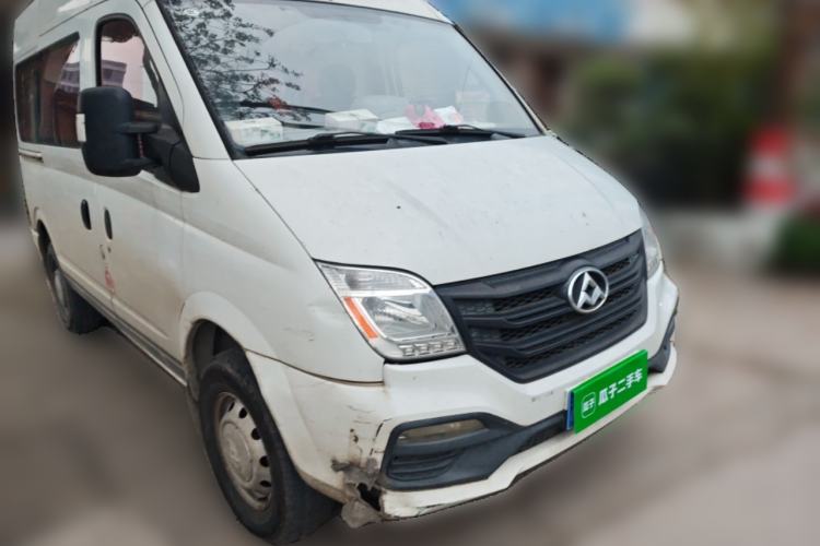 Used SAIC MAXUS Xintu V80 2018 2.5T AMT Aoyuntong Short Wheelbase Mid-Roof 5-6 Seater Front Right 45 Deg
