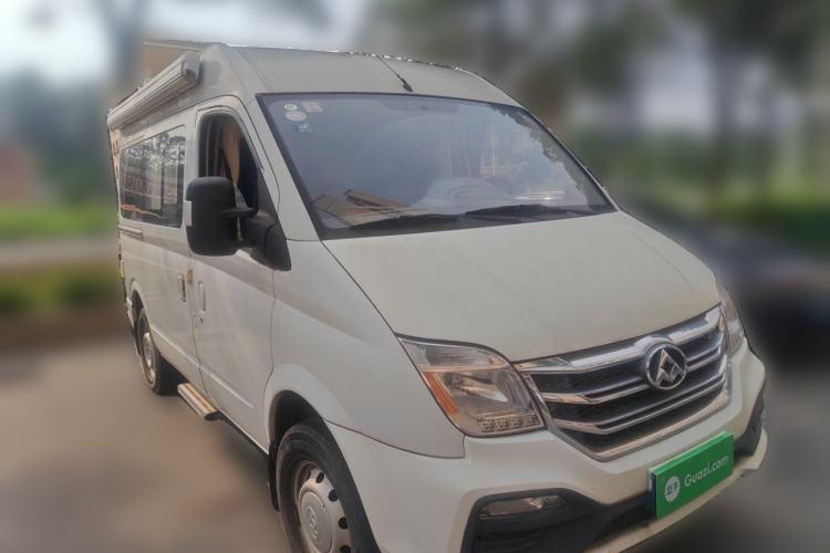 Used SAIC MAXUS Xintu V80 2018 2.5T AMT Aoyuntong Facelifted Model Short Wheelbase Ultra-Low Roof 5-6 Seater Front Right 45 Deg