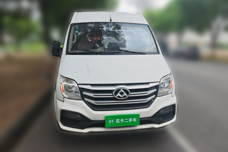 Used SAIC MAXUS Xintu V80 2018 2.5T 6-Speed Manual Aotuntong Facelifted Long Wheelbase Mid-Height 7-Seater Front