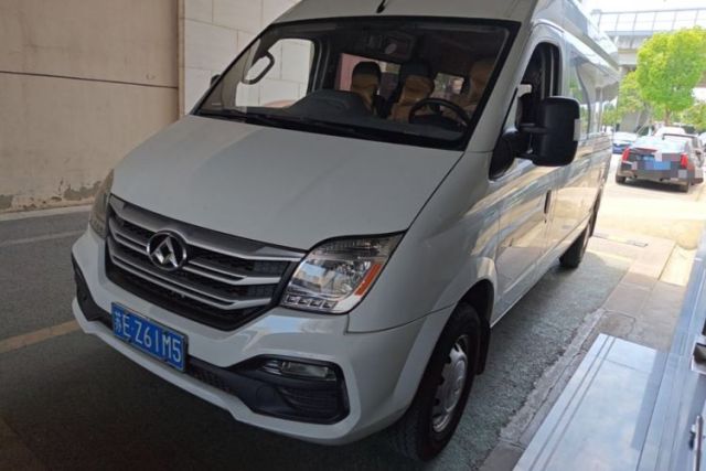 Used SAIC MAXUS Xintu V80 2018 2.5T 6-Speed Manual Aowentong Long-Wheelbase Mid-Roof 7/10-Seater