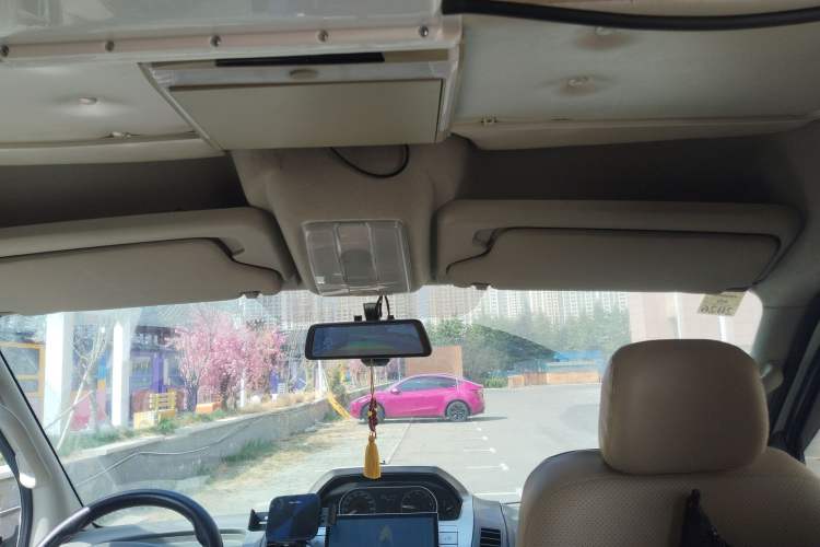 Used SAIC MAXUS Xintu V80  Headliner