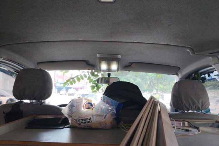 Used SAIC MAXUS Xintu V80 2018 2.5T AMT Aoyuntong Short Wheelbase Ultra-Low Roof 5-6 Seater Headliner