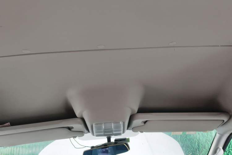 Used SAIC MAXUS Xintu V80  Headliner