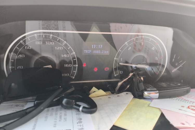 Used SAIC MAXUS Xintu V80 2018 2.5T 6-Speed Manual Aotuntong Facelifted Short-Wheelbase Ultra-Low Roof 5-6 Seater Instrument Cluster
