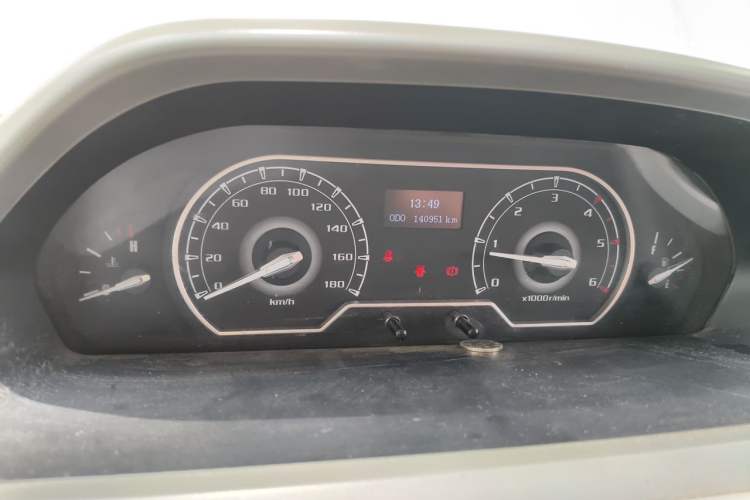 Used SAIC MAXUS Xintu V80  Instrument Cluster