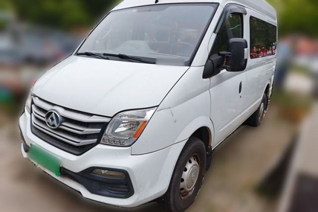 Used SAIC MAXUS Xintu V80 2018 2.5T AMT Elite Edition Short Wheelbase Mid-Roof Design 5-6 Seater