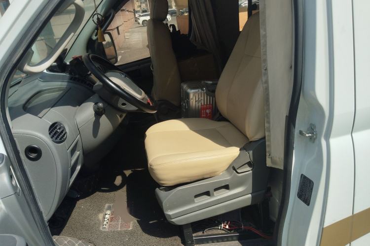 Used SAIC MAXUS Xintu V80  Left Front Seat