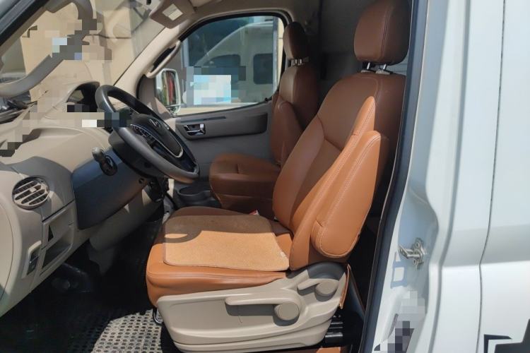 Used SAIC MAXUS Xintu V80  Left Front Seat