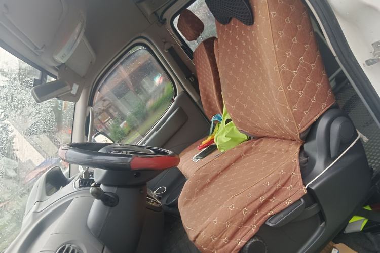 Used SAIC MAXUS Xintu V80  Left Front Seat