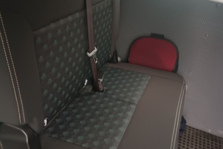 Used SAIC MAXUS Xintu V80  Left Rear Seat