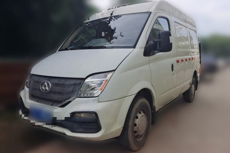 Used SAIC MAXUS Xintu V80 2018 2.5T 6-speed manual van short wheelbase mid-height roof with 2/3 seats Guazi used car, China used car export, Used car for sale, Used  cars, Cheapest cars for sale