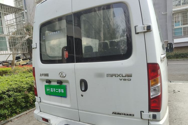 Used SAIC MAXUS Xintu V80 2018 2.5T 6-Speed Manual Aoyuntong Short Wheelbase Mid-Height 5-6 Seater Rear