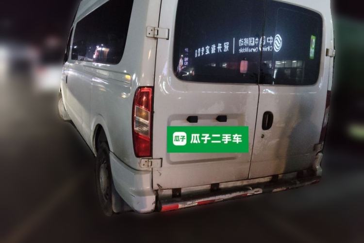 Used SAIC MAXUS Xintu V80 2018 2.5T 6-Speed Manual Aowentong Long-Wheelbase Mid-Roof 7/10-Seater Rear Left 45 Deg