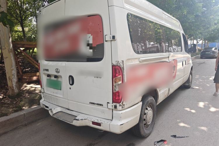 Used SAIC MAXUS Xintu V80 2018 2.5T 6-Speed Manual Aowentong Long-Wheelbase Mid-Roof 7/10-Seater Rear Right 45 Deg
