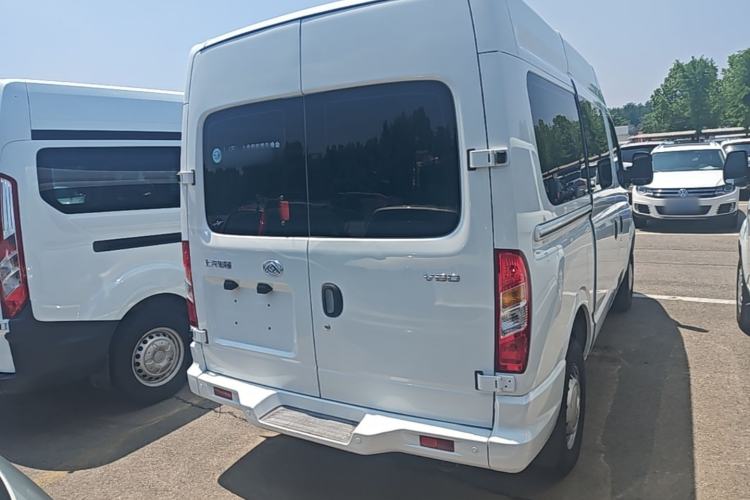 Used SAIC MAXUS Xintu V80 2018 2.5T 6-Speed Manual Aoyuntong Short Wheelbase Mid-Height 5-6 Seater Rear Right 45 Deg