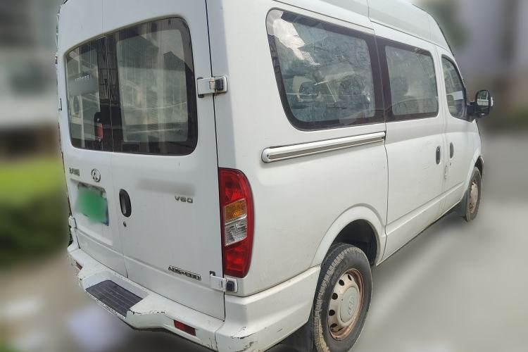Used SAIC MAXUS Xintu V80 2018 2.5T 6-Speed Manual Aoyuntong Short Wheelbase Mid-Height 5-6 Seater Rear Right 45 Deg