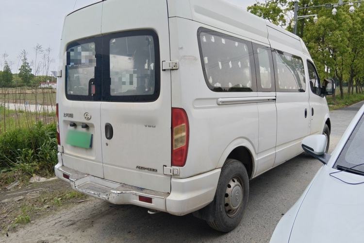 Used SAIC MAXUS Xintu V80 2018 2.5T 6-Speed Manual Aotuntong Facelifted Long Wheelbase Mid-Height 7-Seater Rear Right 45 Deg