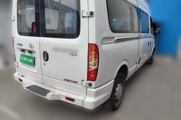Used SAIC MAXUS Xintu V80 2018 2.5T 6-Speed Manual Aowentong Long-Wheelbase Mid-Roof 7/10-Seater Rear Right 45 Deg
