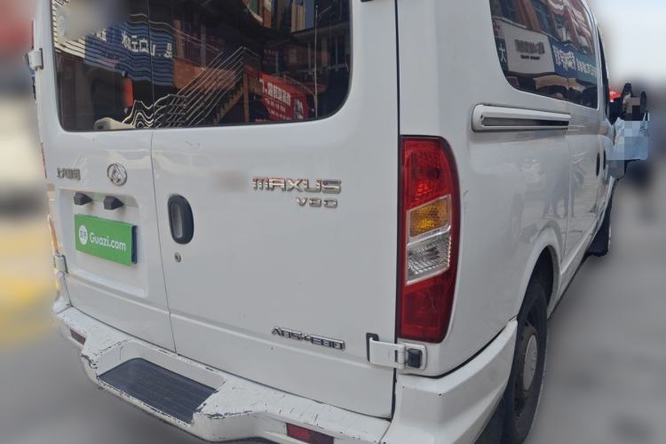 Used SAIC MAXUS Xintu V80 2018 2.5T 6-speed manual Aoyuntong short-wheelbase ultra-low roof 5- or 6-seat model Rear Right 45 Deg