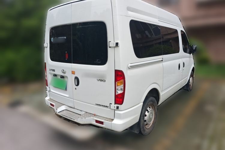 Used SAIC MAXUS Xintu V80 2018 2.5T 6-Speed Manual Aoyuntong Short Wheelbase Mid-Height 5-6 Seater Rear Right 45 Deg