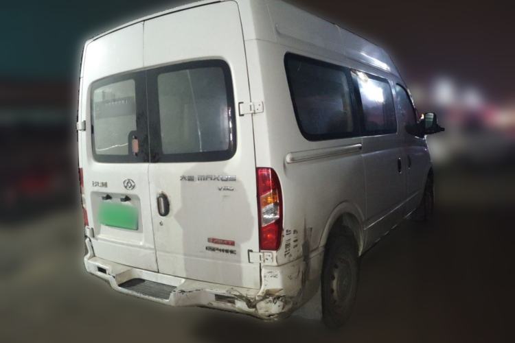 Used SAIC MAXUS Xintu V80 2018 2.5T AMT Aoyuntong Short Wheelbase Mid-Roof 5-6 Seater Rear Right 45 Deg