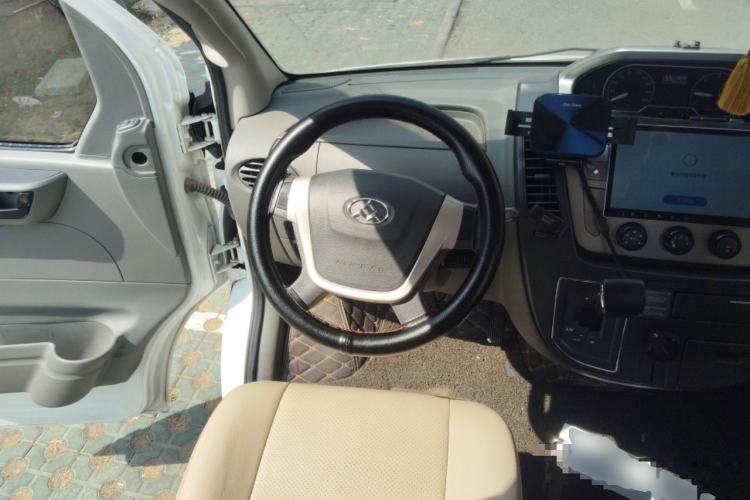 Used SAIC MAXUS Xintu V80  Steering Wheel