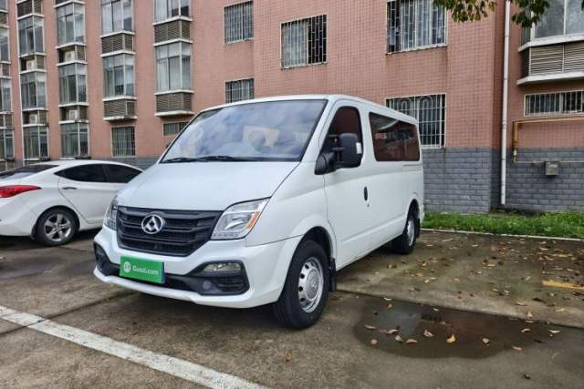 Used SAIC MAXUS Xintu V80 2018 2.5T 6-speed manual Aoyuntong short-wheelbase ultra-low roof 5- or 6-seat model