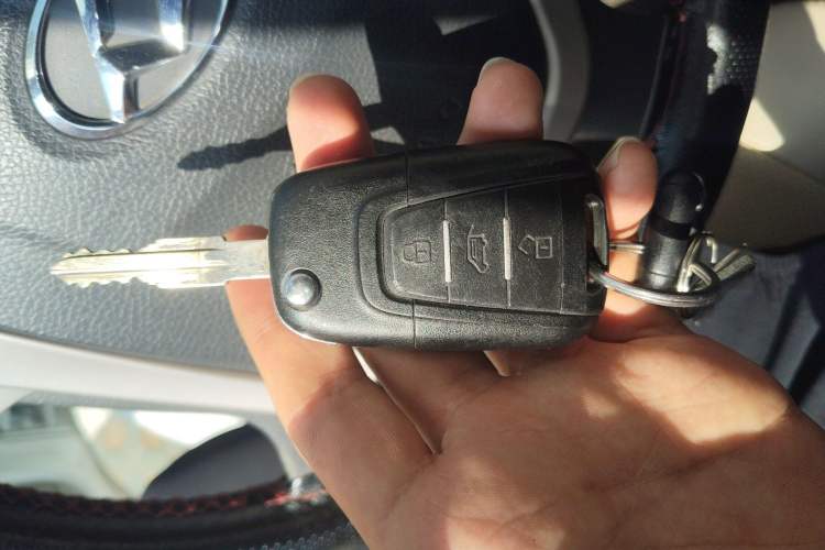 Used SAIC MAXUS Xintu V80  Vehicle Key