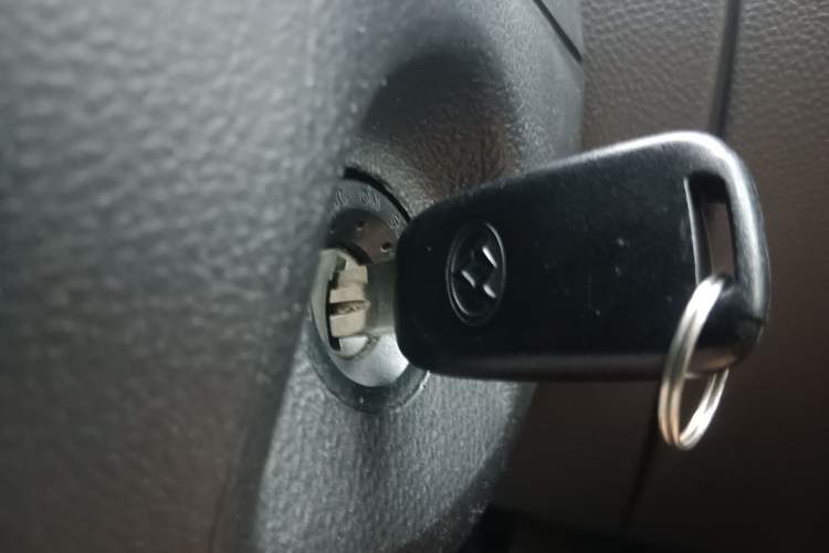 Used SAIC MAXUS Xintu V80  Vehicle Key