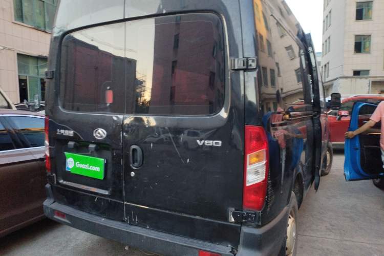 Used SAIC MAXUS Xintu V80 2019 2.5T Classic Version 6-Speed Manual – Aoyuntong Modified Long Wheelbase Mid-Height 7-Seater Exterior 5