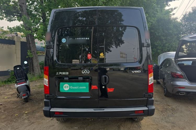 Used SAIC MAXUS Xintu V80 2019 2.5T Classic Edition 6-Speed Manual – Aoyuntong Short Wheelbase Mid-Height Design 5/6 Seats Rear