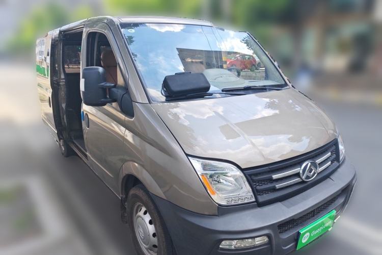 Used SAIC MAXUS Xintu V80 2019 2.5T Classic Model AMT Aoyuntong Short Wheelbase Ultra-Low Roof 5/6-Seater Front Right 45 Deg