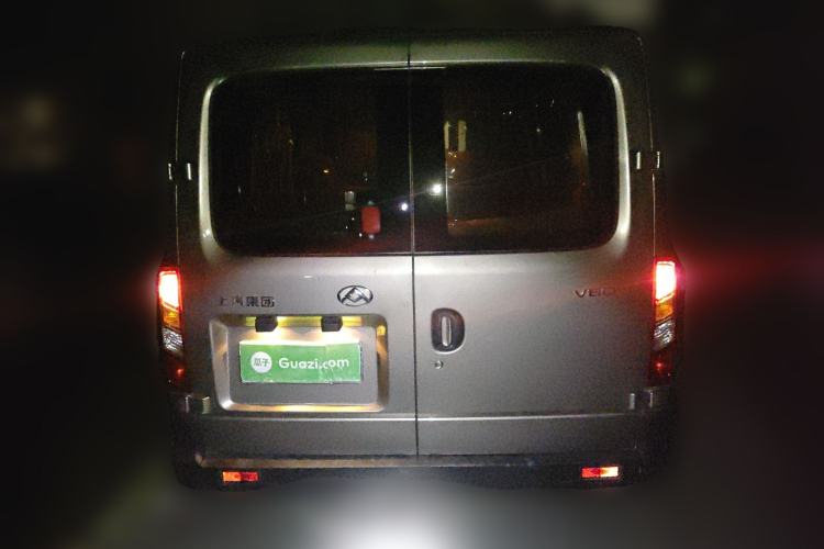 Used SAIC MAXUS Xintu V80 2019 2.5T Classic Model 6-Speed Manual – Aoyuntong Short Wheelbase Ultra-Low Roof 5/6 Seats Rear