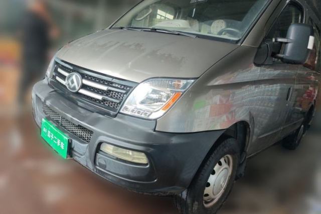 Used SAIC MAXUS Xintu V80 2019 2.5T Classic Edition 6-Speed Manual – Aoyuntong Modified Version Short Wheelbase Mid-Height Roof 5/6 Seats