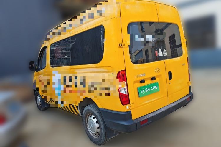 Used SAIC MAXUS Xintu V80 2019 2.5T Classic Edition 6-Speed Manual – Aoyuntong Short Wheelbase Mid-Height Design 5/6 Seats Rear Left 45 Deg