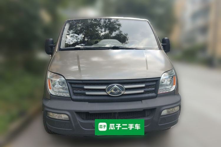 Used SAIC MAXUS Xintu V80 2019 2.5T Classic Model 6-Speed Manual – Aoyuntong Short Wheelbase Ultra-Low Roof 5/6 Seats Front