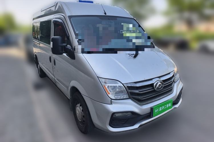 Used SAIC MAXUS Xintu V80 2019 2.5T Classic Model 6-Speed Manual Aotong Long Wheelbase Mid-Height 7-Seater Front Right 45 Deg