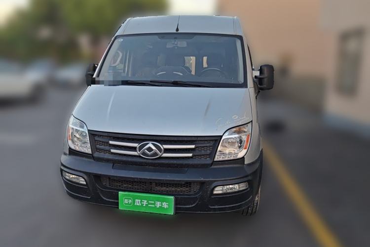 Used SAIC MAXUS Xintu V80 2019 2.5T Classic Model AMT Aoyuntong Long Wheelbase Mid-Roof 7-Seater Front