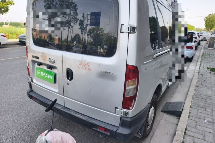 Used SAIC MAXUS Xintu V80 2019 2.5T Classic Model 6-Speed Manual Aotong Long Wheelbase Mid-Height 7-Seater Rear Right 45 Deg